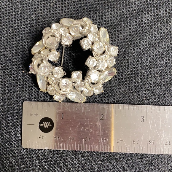 Vintage Crystal Brooch - Picture 4 of 4
